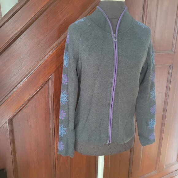 Eddie Bauer Sport Petite S Gray Cardigan With Purple & Blue Snowflake Accents Fu - Picture 3 of 6
